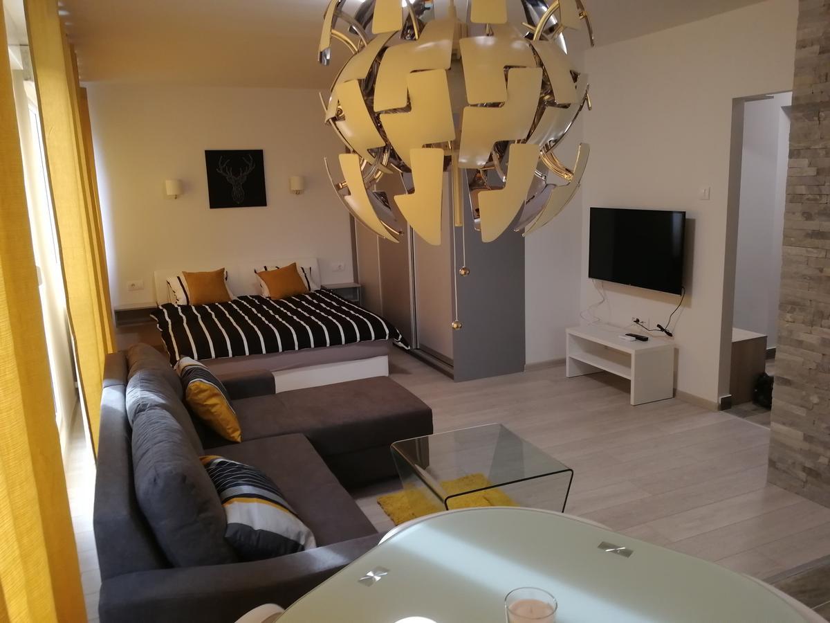 בלגרד Apartment Oasis Banovo Brdo-Ada Ciganlija מראה חיצוני תמונה