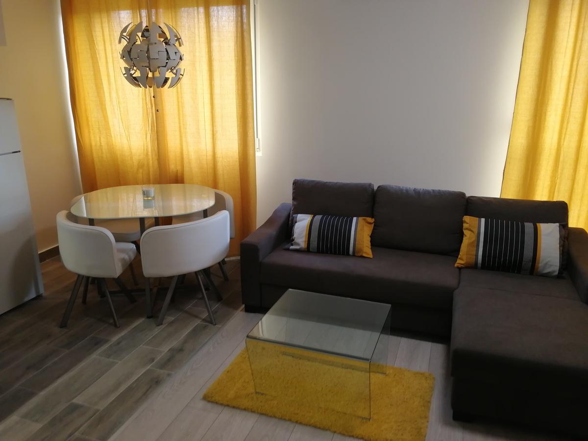 בלגרד Apartment Oasis Banovo Brdo-Ada Ciganlija מראה חיצוני תמונה